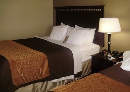 Fairfield By Marriott & Airport Hotel 2*