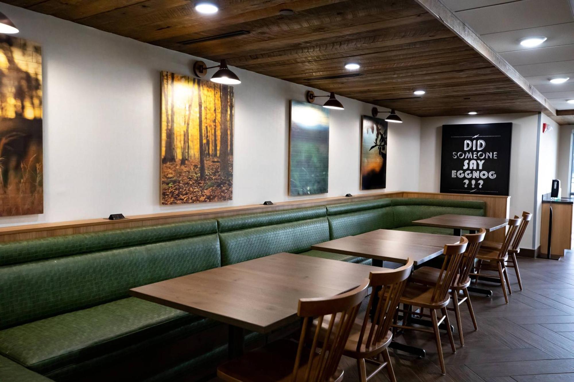 Fairfield By Marriott & Airport 2* Louisville