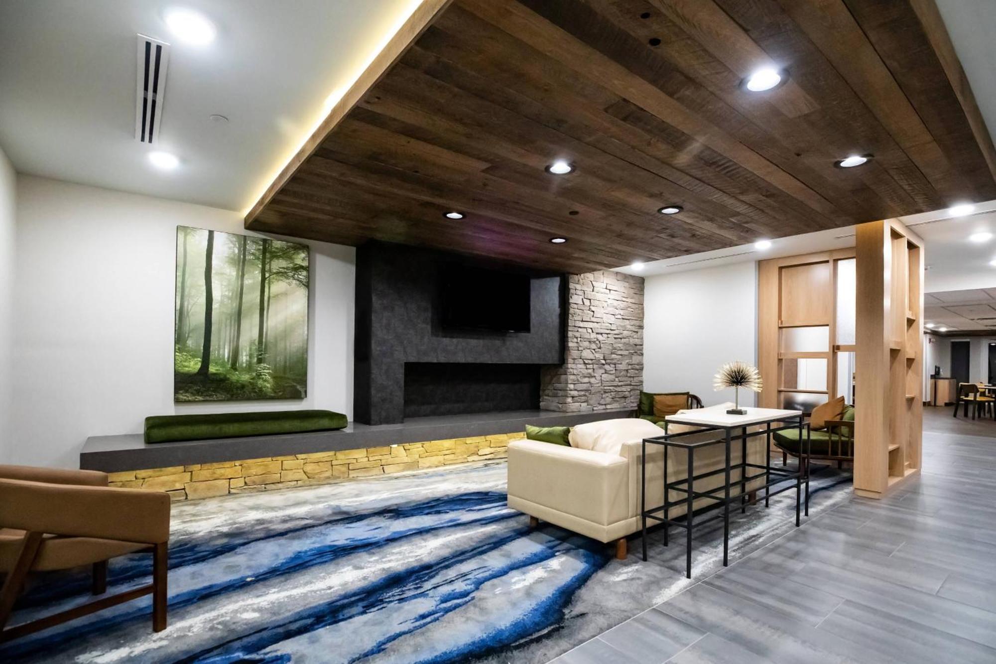 Fairfield By Marriott & Airport Hotel Louisville