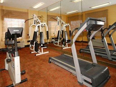 Hotel Fairfield By Marriott & Airport 2*