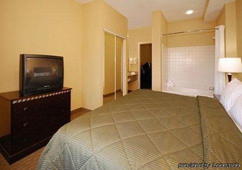 Hotel Fairfield By Marriott & Airport Louisville